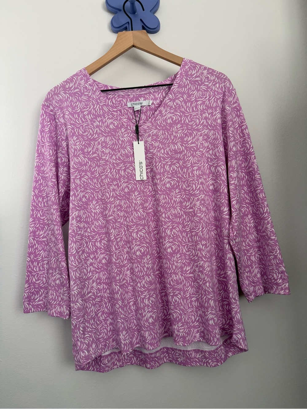 Chico's XL NEW Palma Petals 3/4 Sleeve Tee Lavender Pink Pima Cotton V Neck